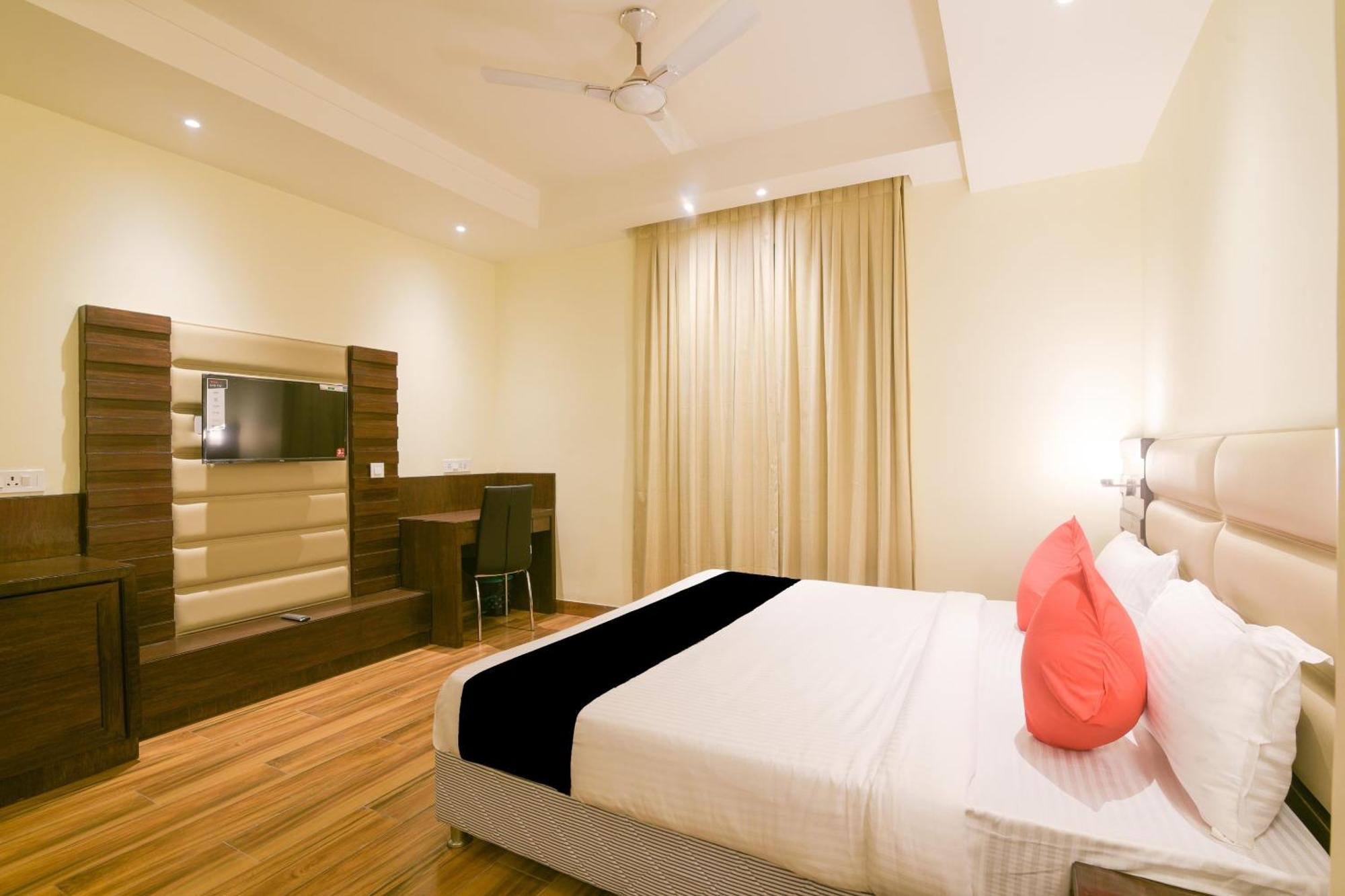 Hotel Super Collection O Starlight Kanpur Exterior foto