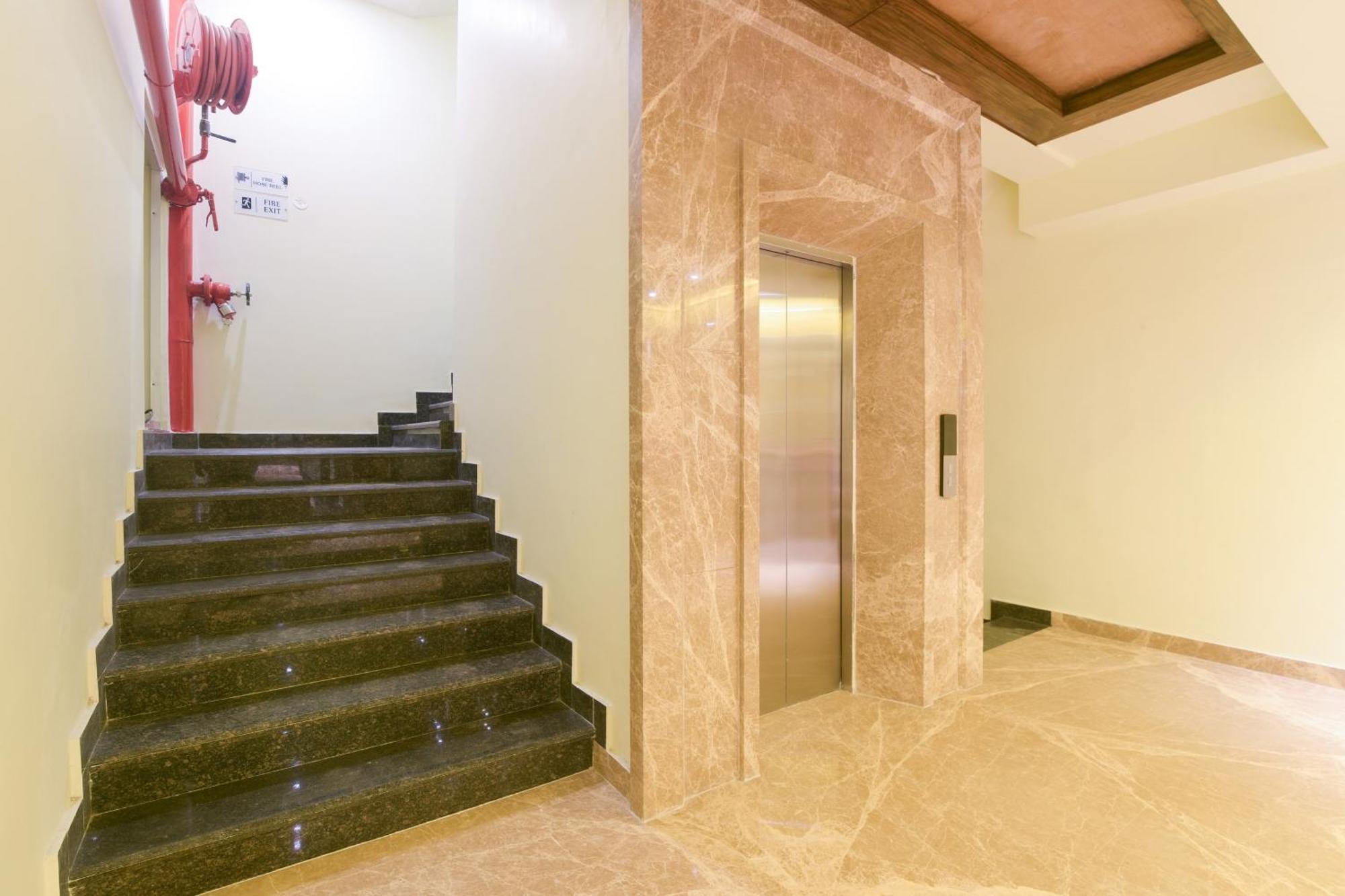 Hotel Super Collection O Starlight Kanpur Exterior foto